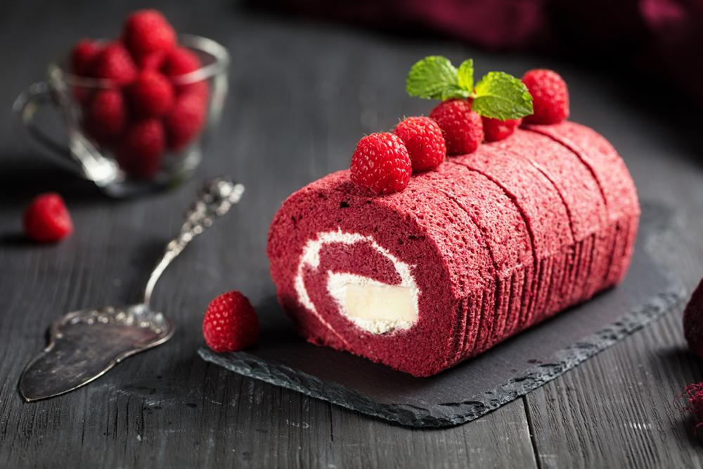 Making Red Velvet Cakes Taste and Look Good Naturally